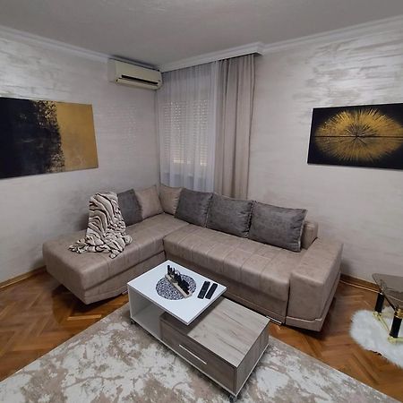 Vemiur Apartman Čačak Kültér fotó