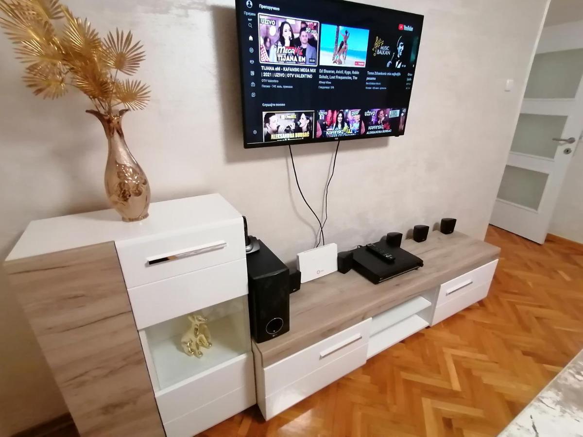 Vemiur Apartman Čačak Kültér fotó